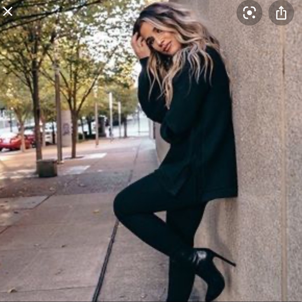 Kittenish Black Like A Babe Sweater